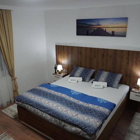 Apartments Manitovac M Nikšić Eksteriør bilde
