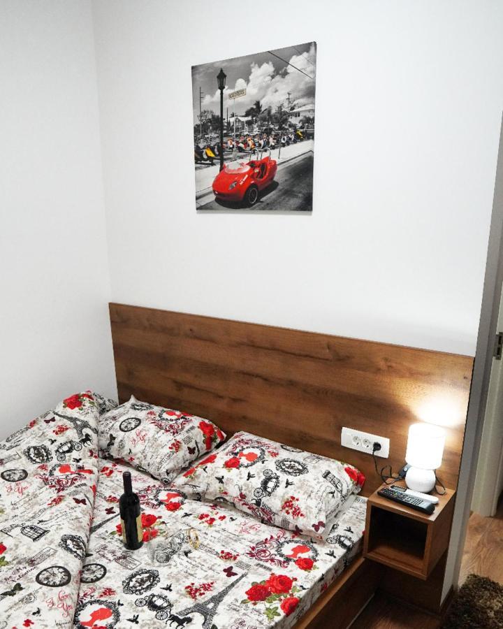 Apartments Manitovac M Nikšić Eksteriør bilde