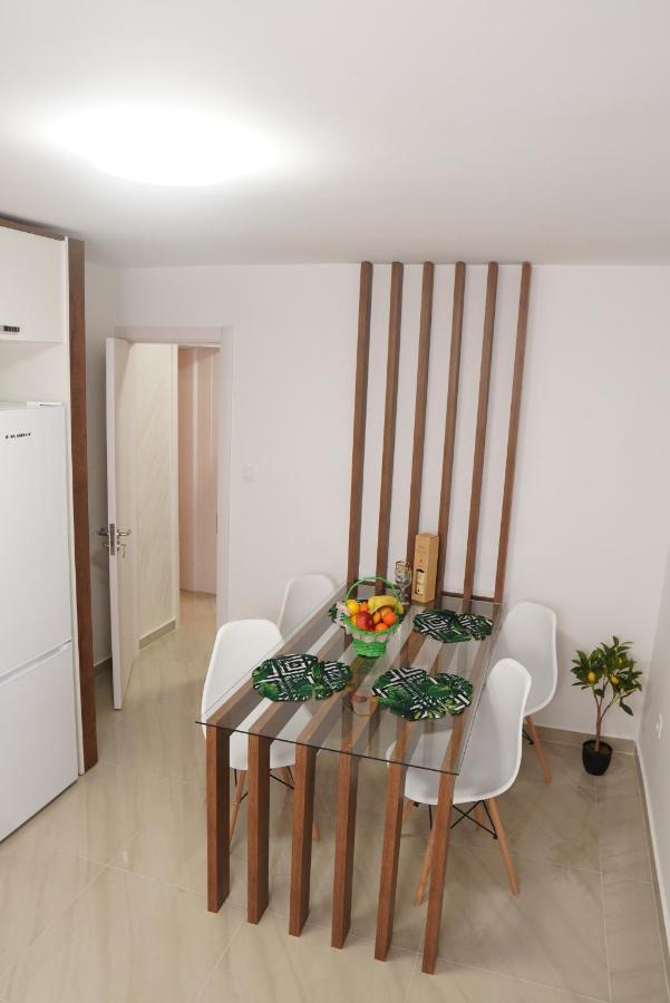 Apartments Manitovac M Nikšić Eksteriør bilde